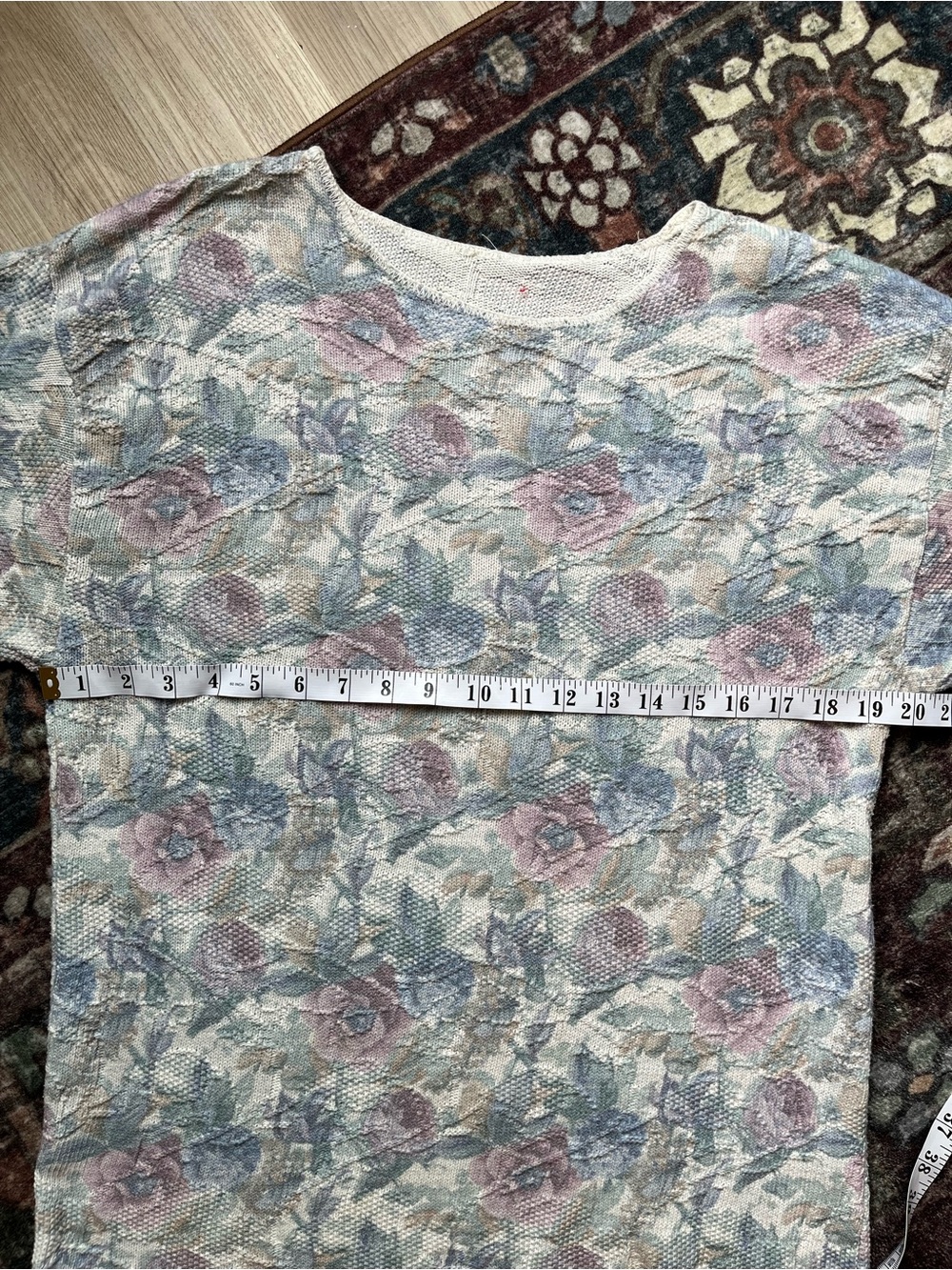 Women’s Vintage Cozy Cottagecore Floral Sweater M - Picture 3 of 4
